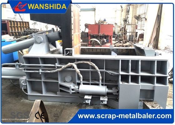 comprare 250ton Hydraulic Scrap Metal baling machine with Side push out type and PLC automatic control online manufacture