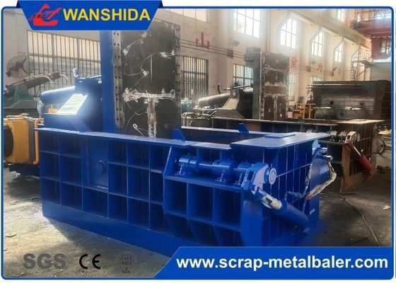 comprare New Condition Scrap Metal Baler with Emergency Stop Button and Safety Door for Secure Operation online manufacture