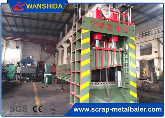 Macchina per taglio a slitta di 154 kW per la lavorazione di rottami di acciaio pesante con forza di taglio di 630 tonnellate
